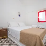 Sunhaus Apartment Perissa (Santorini)
