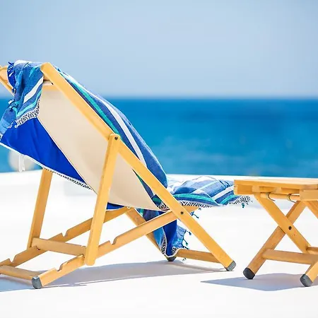 Sunhaus Apartment Perissa (Santorini)